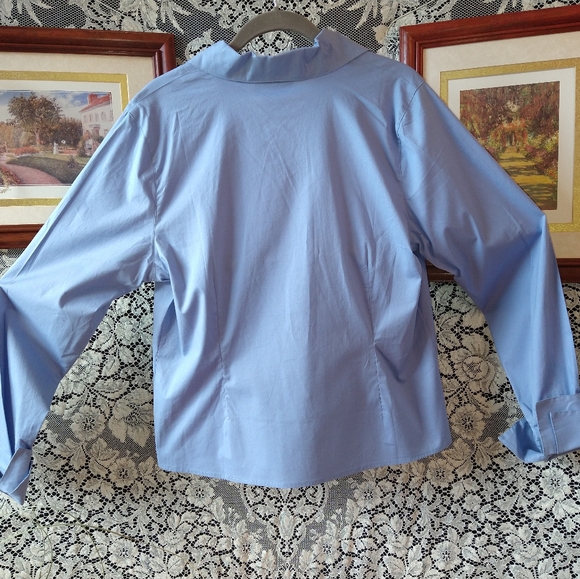 Carson Kressley periwinkle blue shirt long sleeves double lapel layered cuff NWT - Picture 3 of 5